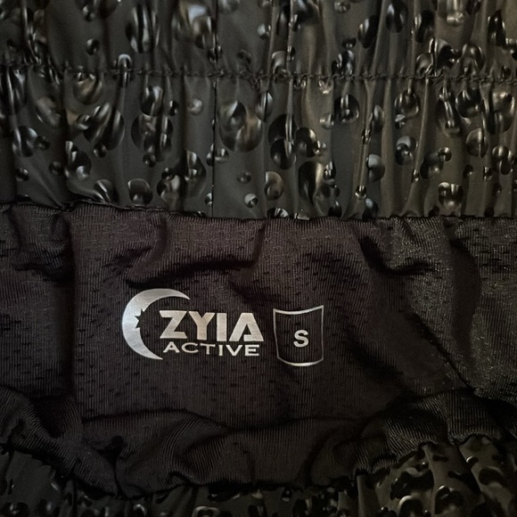 Zyia Active High Rise Bomber Shorts​​​​ - Picture 12 of 13